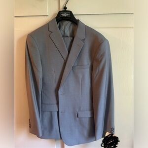 Men's Gray multi-piece suit